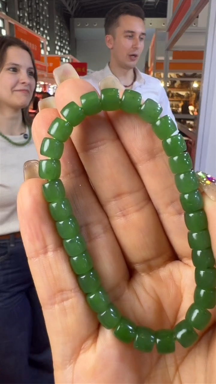 手链未镶嵌和田玉上海国际珠宝展假一罚十