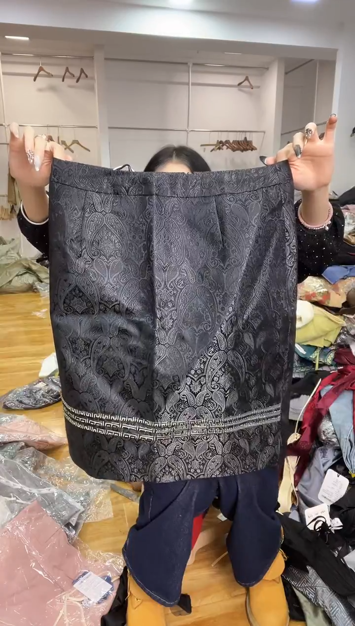 半身裙       M码       80-110斤