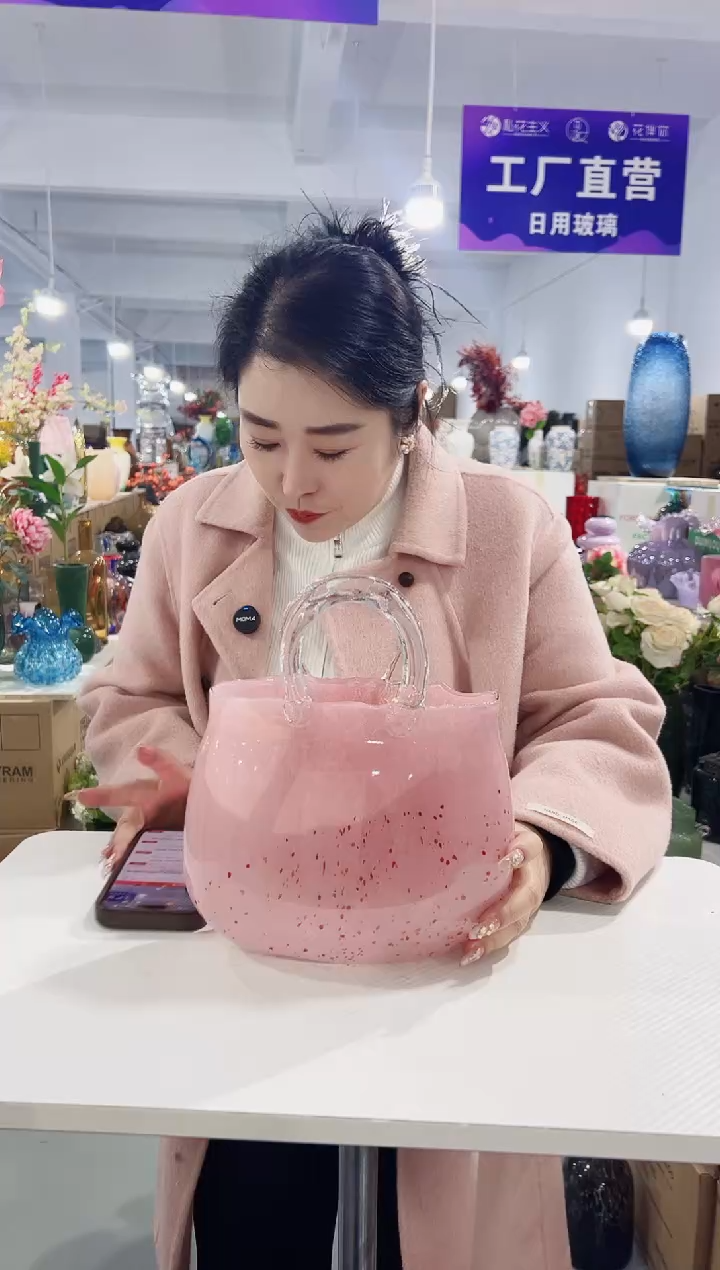 【闪购商品】玻璃C-草莓包包