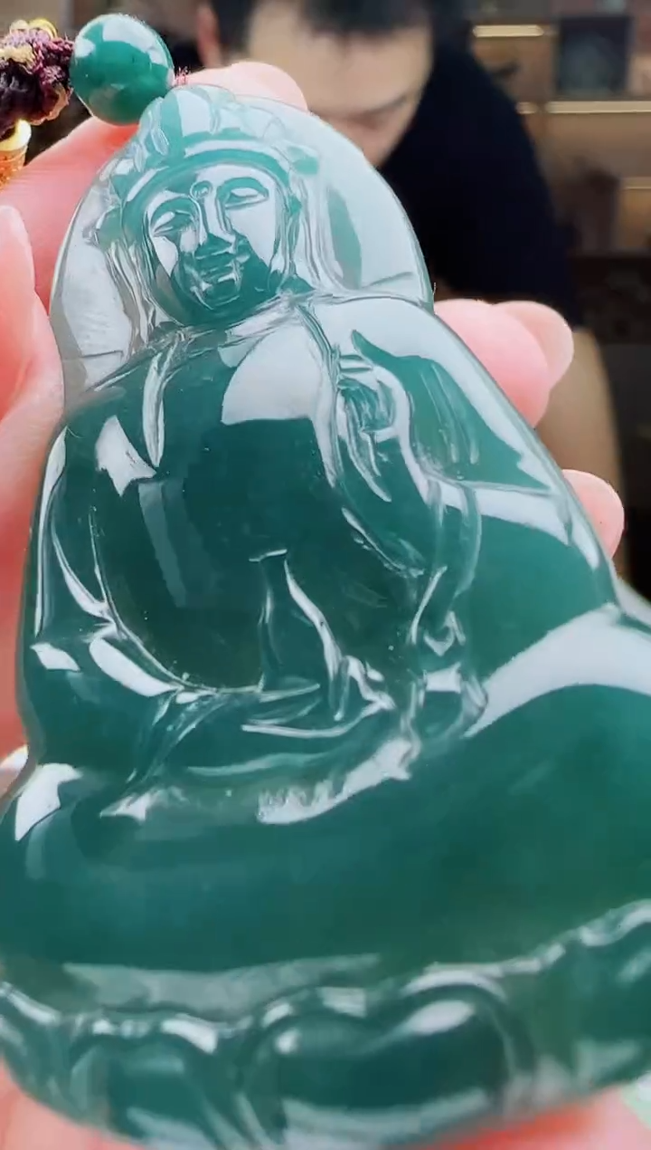 颈饰未镶嵌翡翠多样性发其一  小素衣观音 