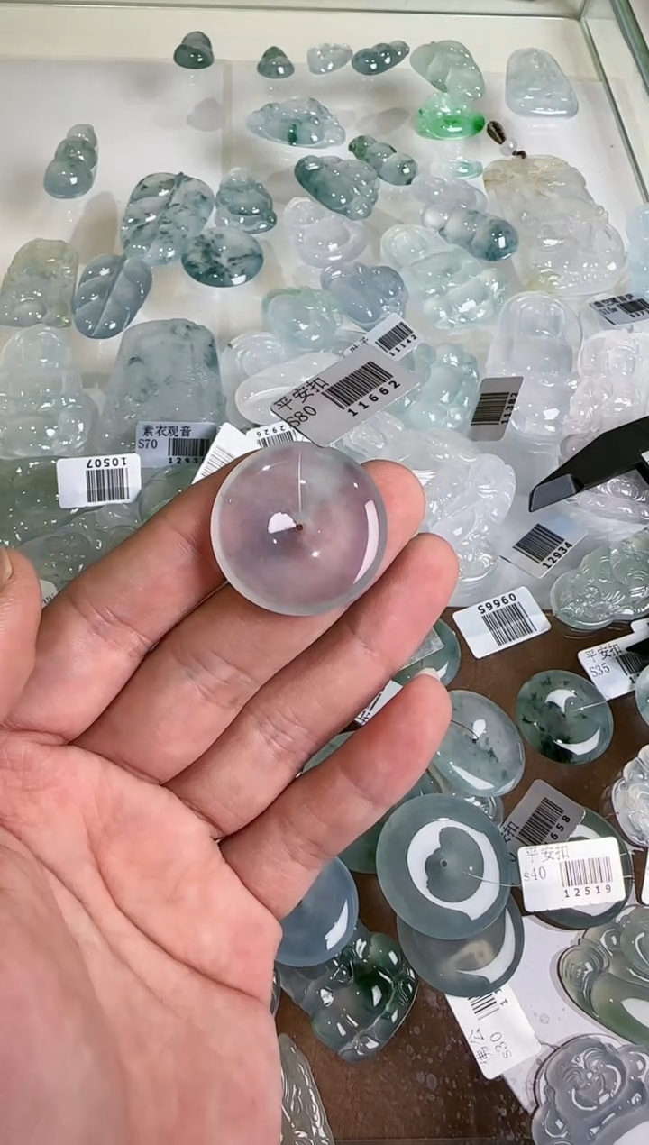 【闪购商品】翡翠吊坠(不含链)未镶嵌··