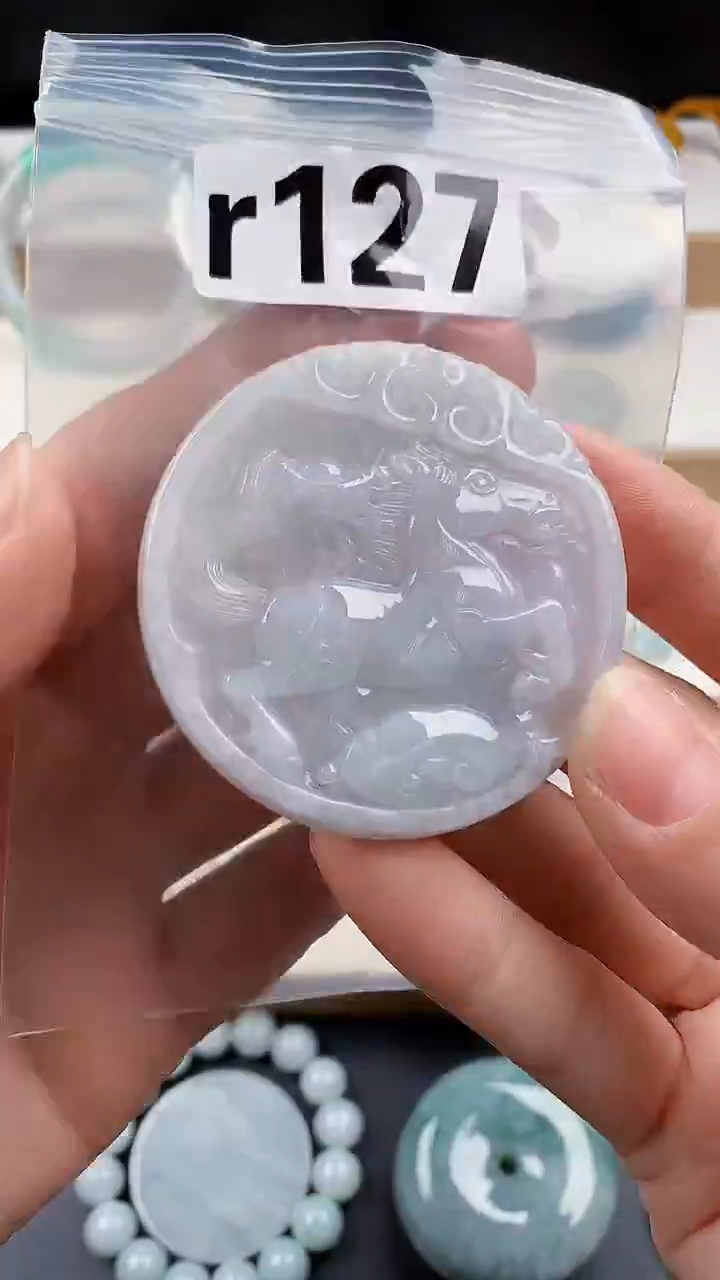 颈饰未镶嵌翡翠天然翡翠吊坠挂件