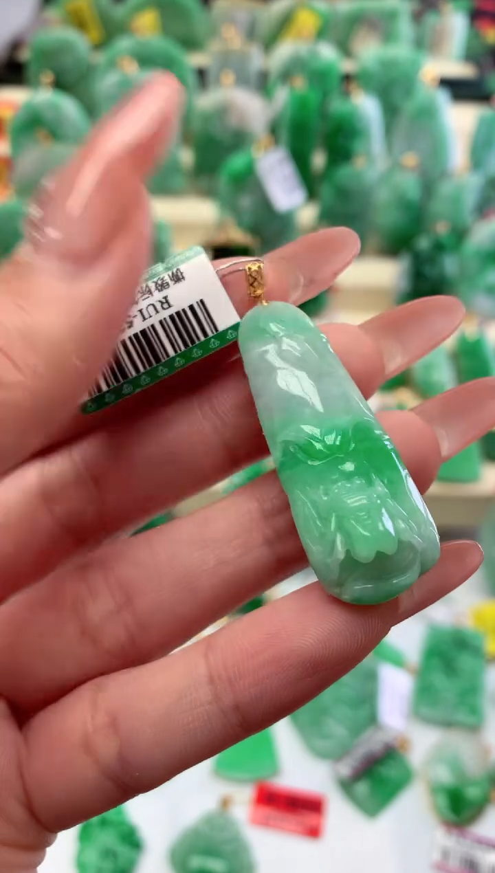 【闪购商品】翡翠颈饰18K金镶嵌挂件