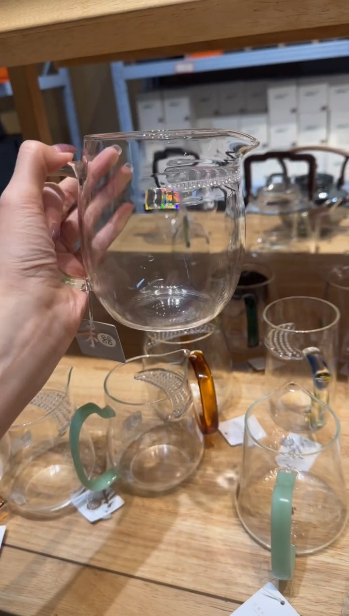 屿***室禾器灵澄月牙款公道杯迷翠