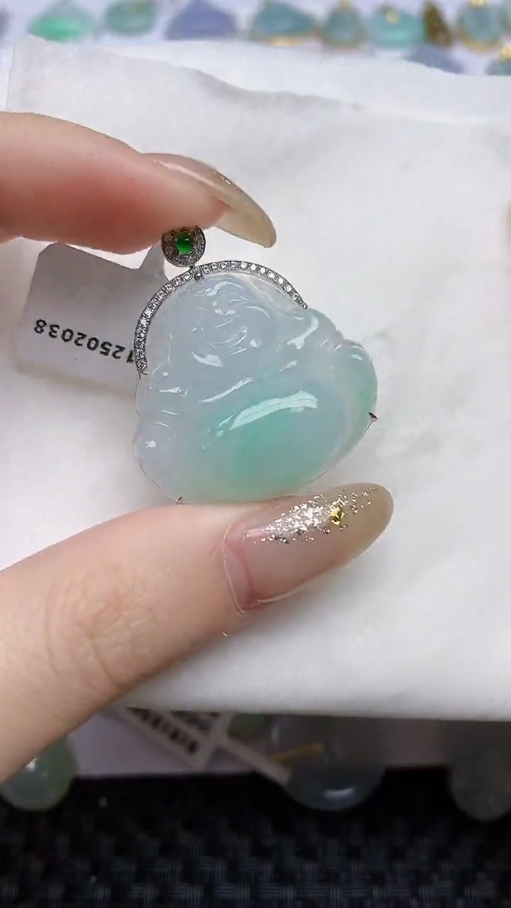 【闪购商品】翡翠颈饰18K金镶嵌天然翡翠A货