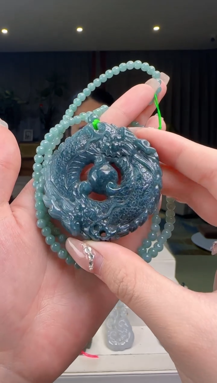 【闪购商品】翡翠吊坠(赠链)未镶嵌多样性发其一CC@@WS1WX30192