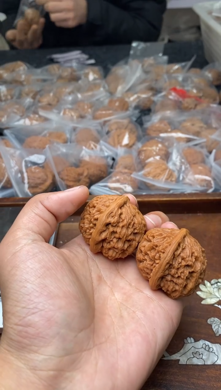 【闪购商品】文玩核桃把件A114号40尺水龙纹