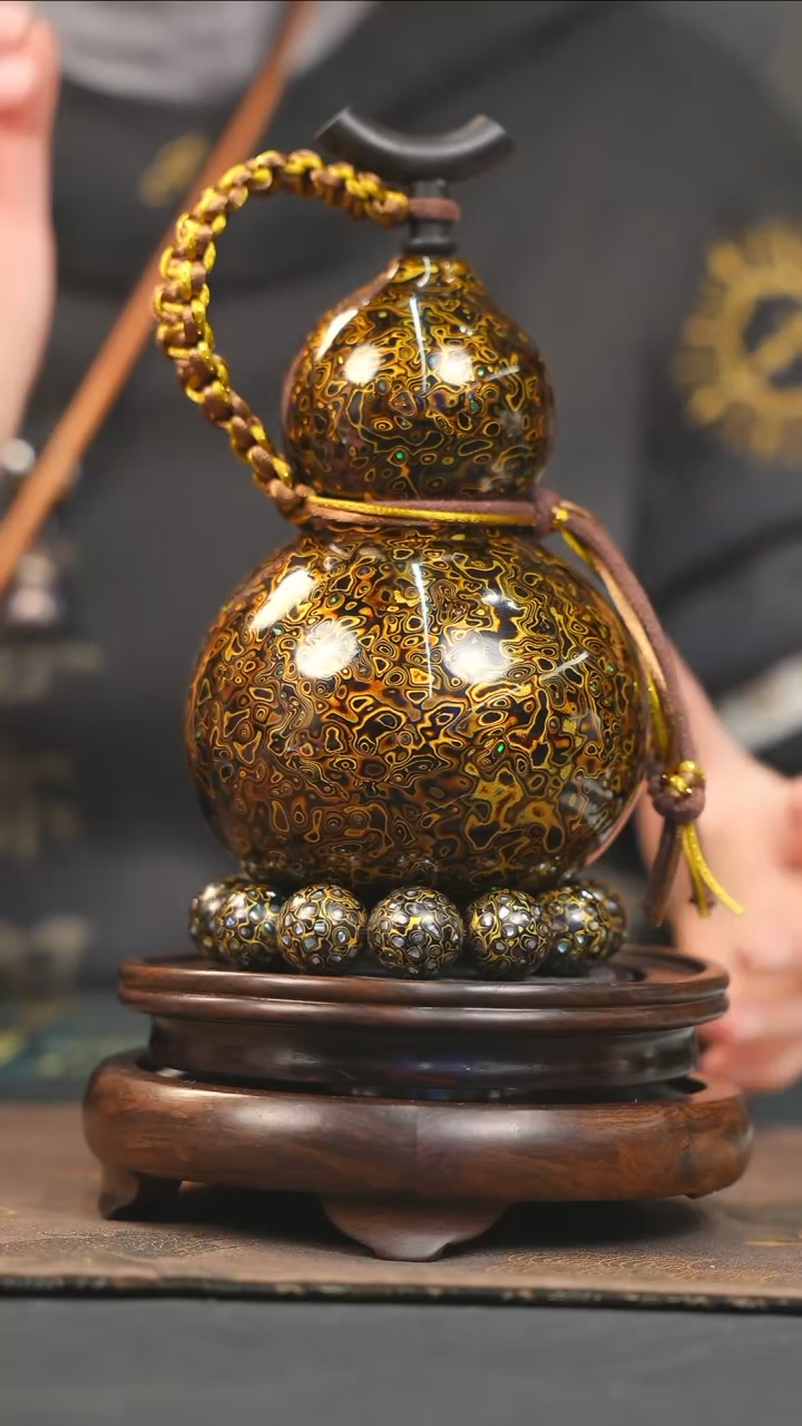【闪购商品】YK152漆艺酒葫芦不包手串及旋转底座
