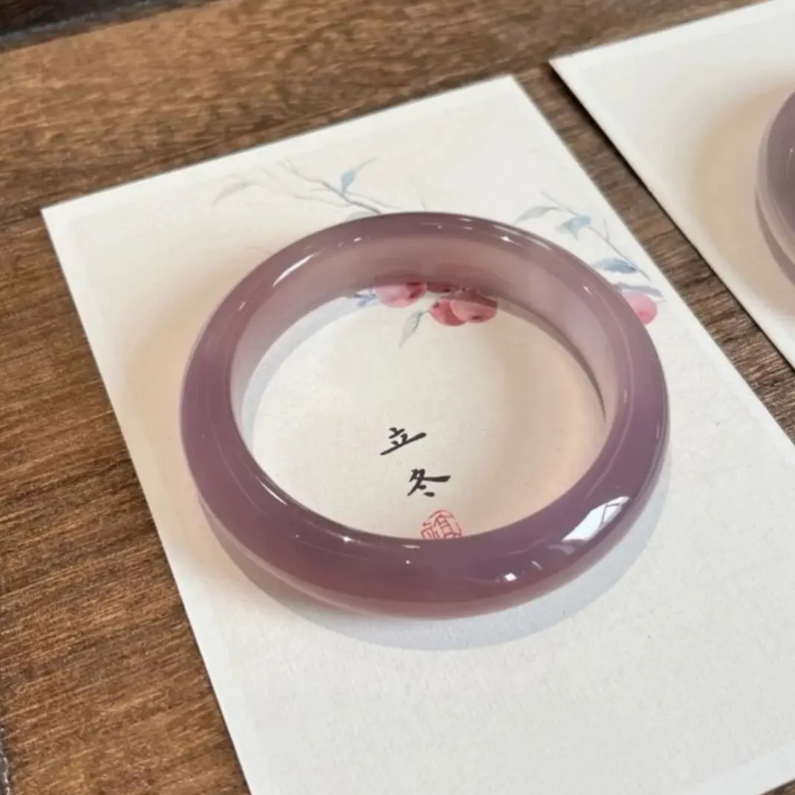 烟紫色新疆和田好玉手镯