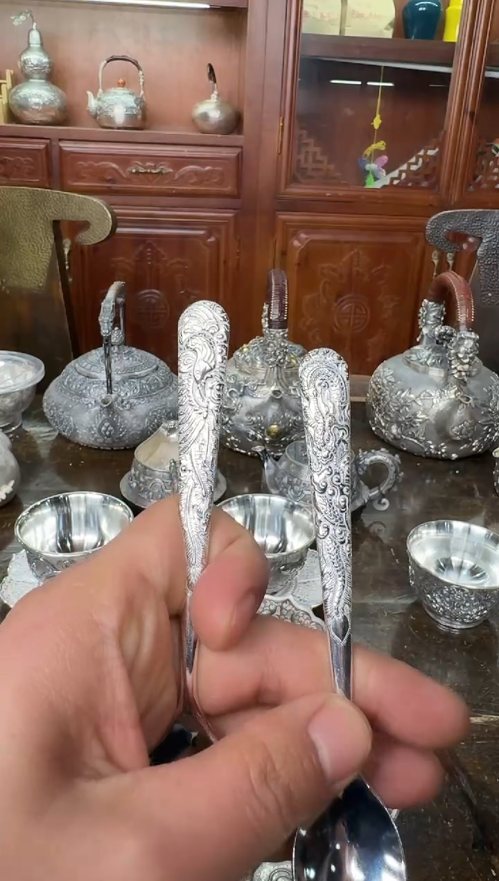 足银精工手工凤龙纹银勺一套