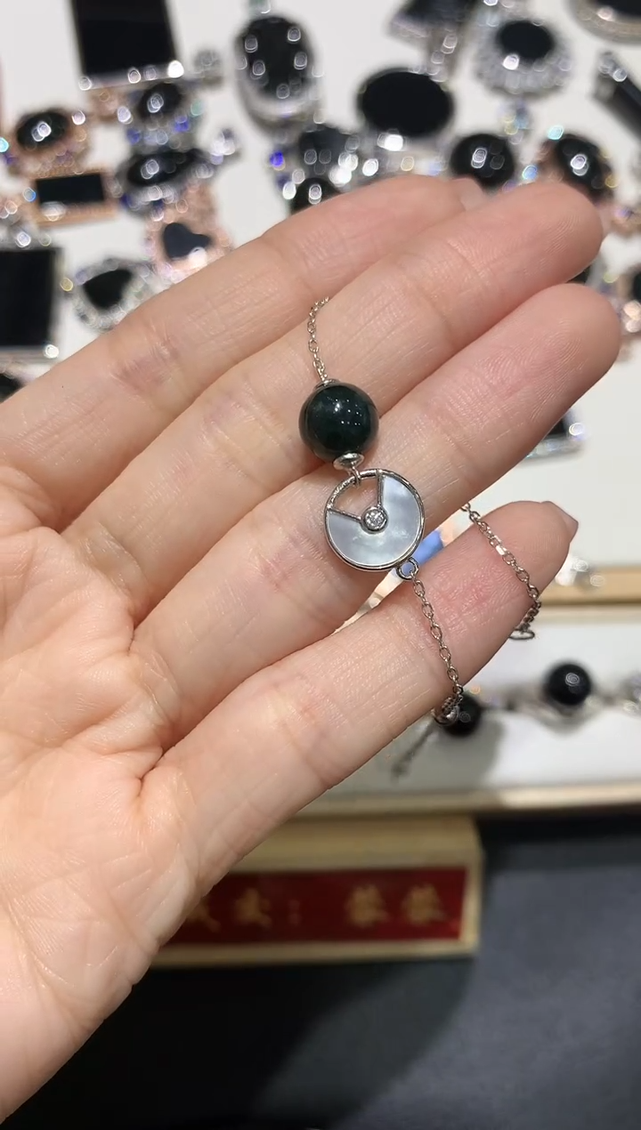 【闪购商品】翡翠吊坠(赠链)银S925镶嵌89多人多样性随机发货1件
