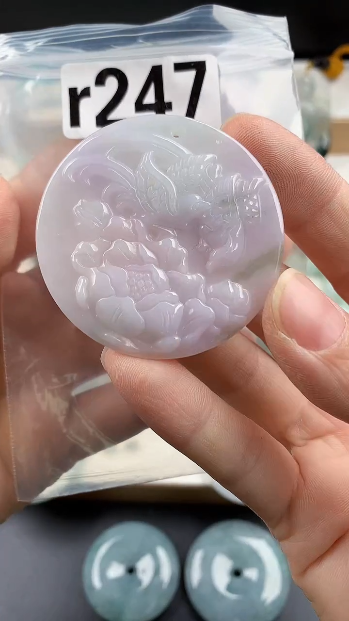 颈饰未镶嵌翡翠天然翡翠吊坠挂件