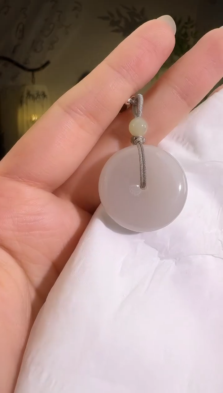 和田玉未镶嵌颈饰扣 p