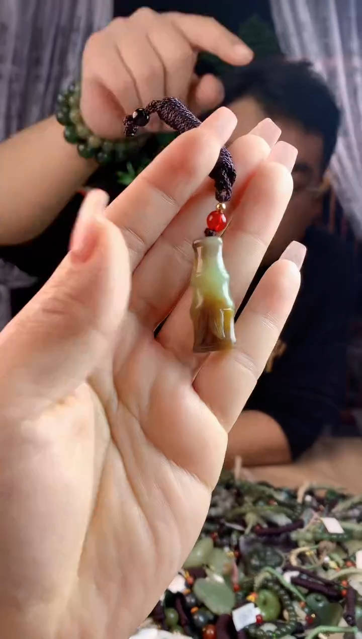 【闪购商品】和田玉挂件未镶嵌多样性发货拍一发一