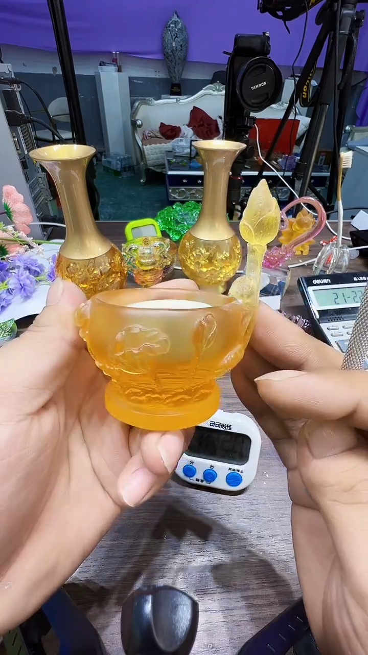手工艺品琉璃大***咯古法琉璃荷花烛台摆件