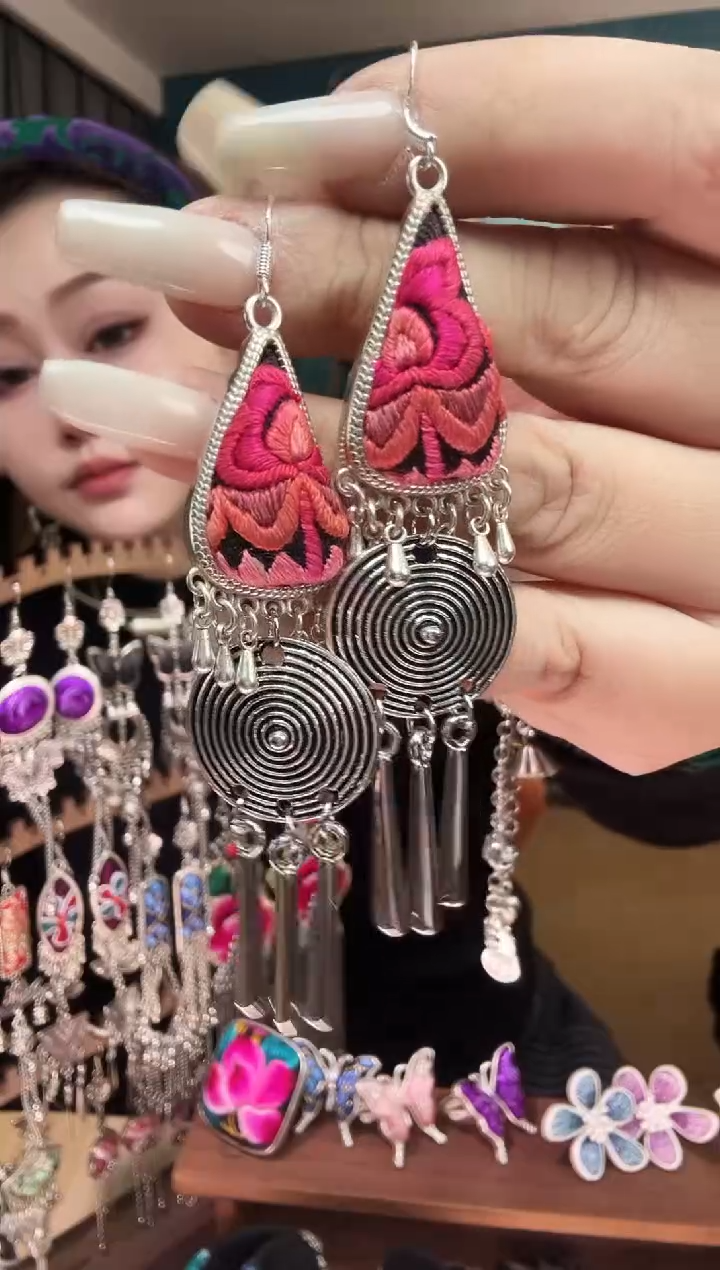 刺绣纯手工民族风刺绣耳环