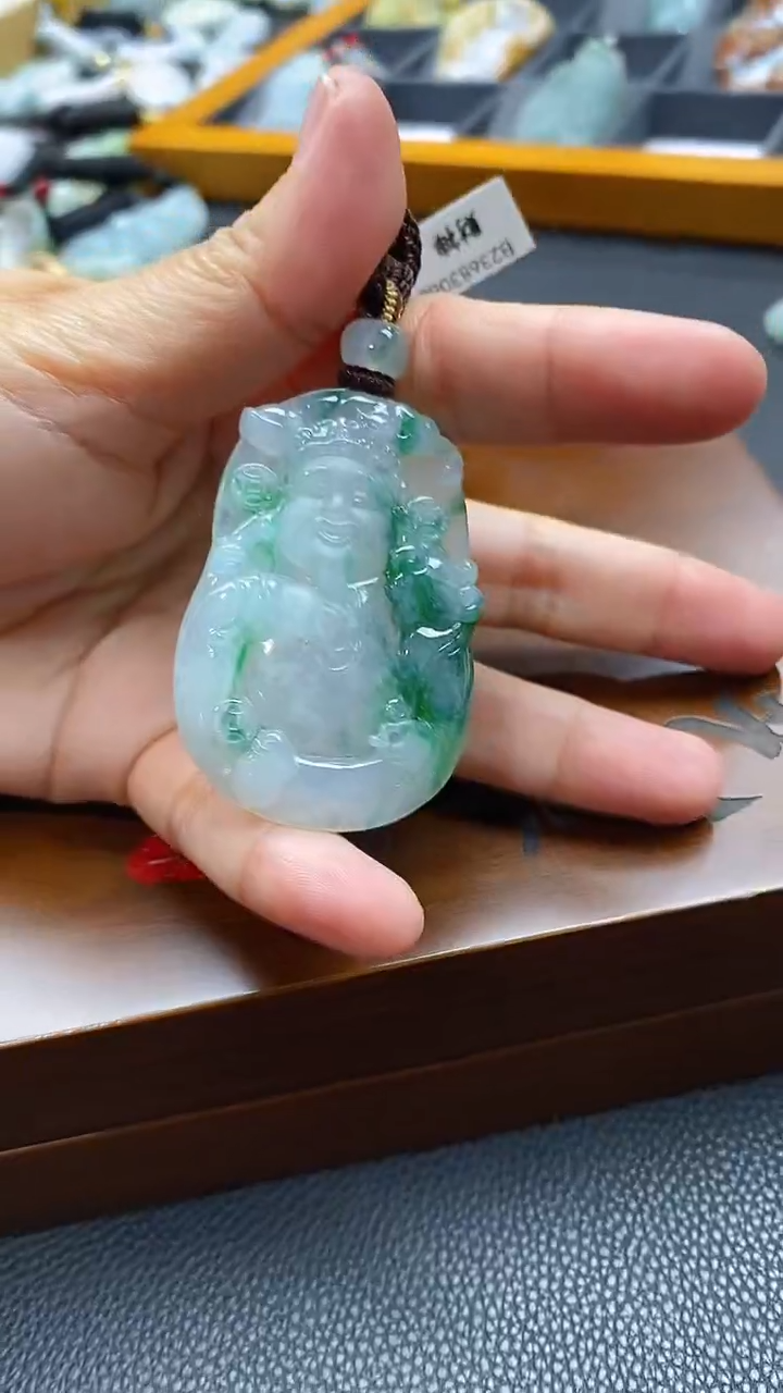 【闪购商品】翡翠颈饰未镶嵌挂件