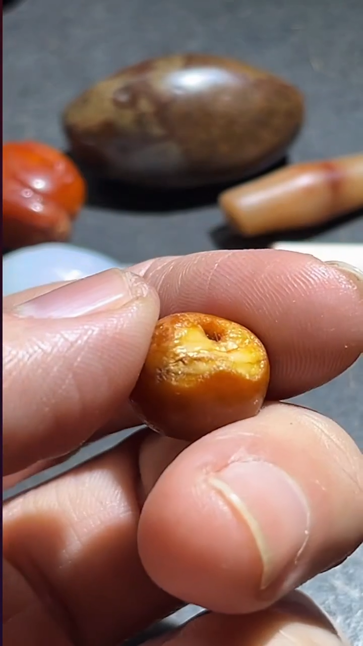 蜜蜡颈饰未镶嵌pz1204-19老蜜蜡单珠