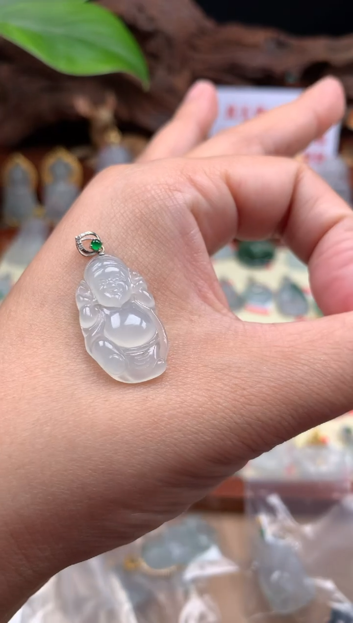 【闪购商品】翡翠颈饰18K金镶嵌财神