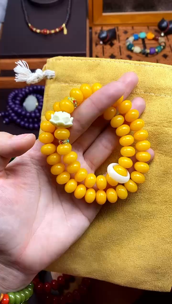 【闪购商品】白玉菩提手串黄菩提双圈莲花跑环款手串 新品