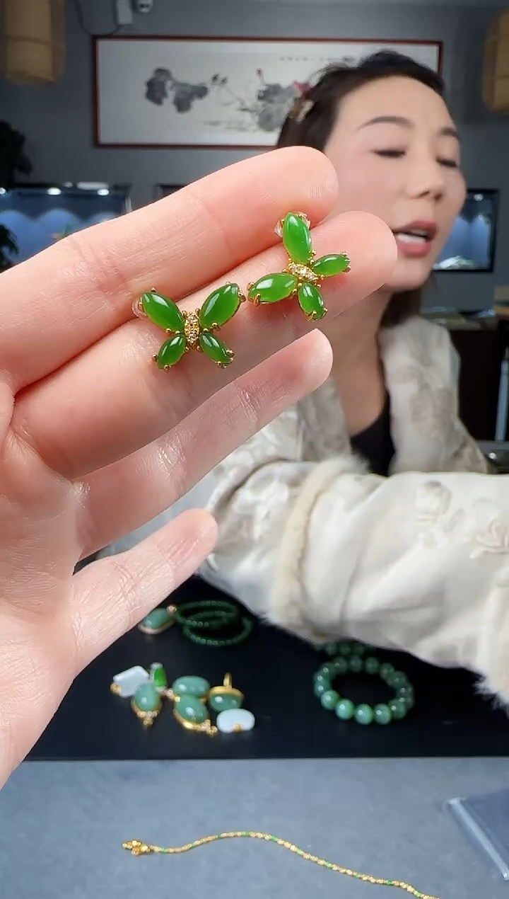 【闪购商品】和田玉耳钉银S925镶嵌1