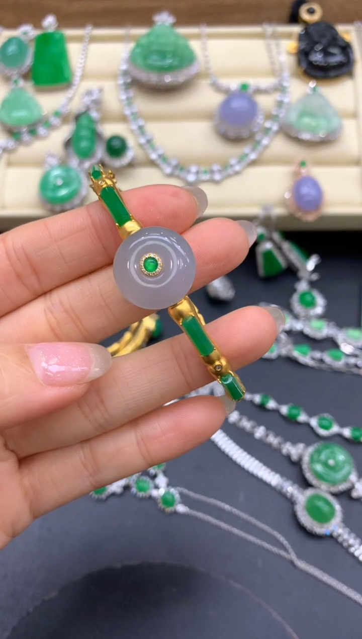 【闪购商品】翡翠手镯18K金镶嵌561-中国好珍宝