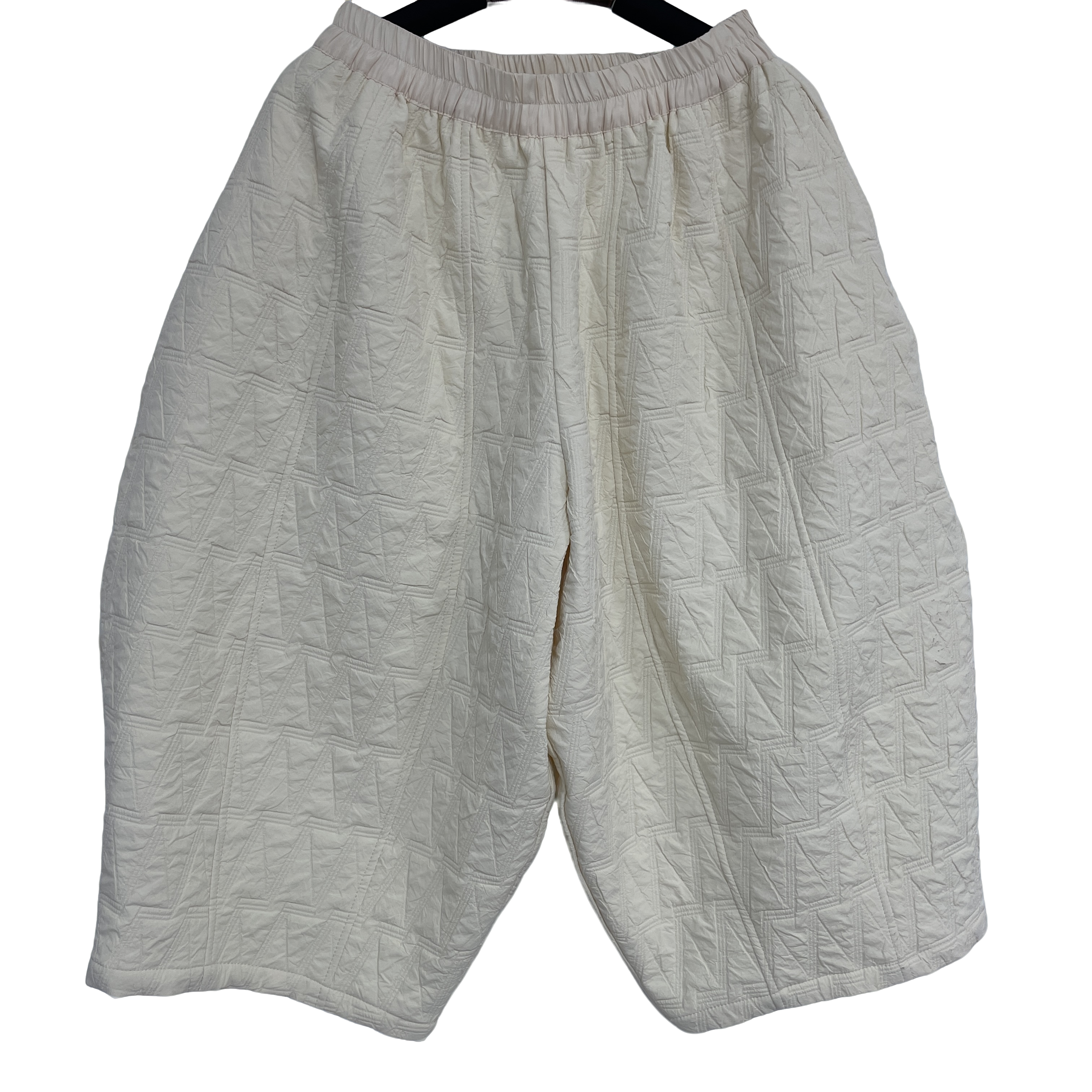 (玲玲姐精选)4655/杏白/菱格纹/断位/八分裤/时尚/休闲