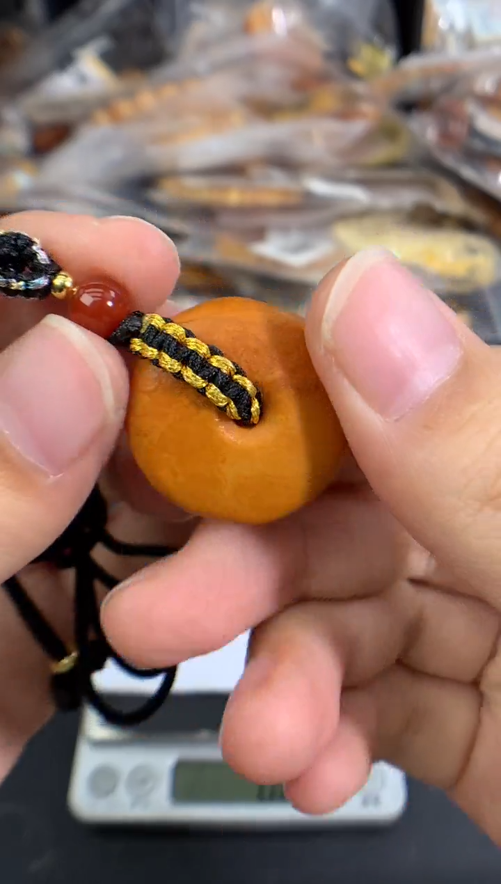 蜜蜡未镶嵌珠宝奇石1