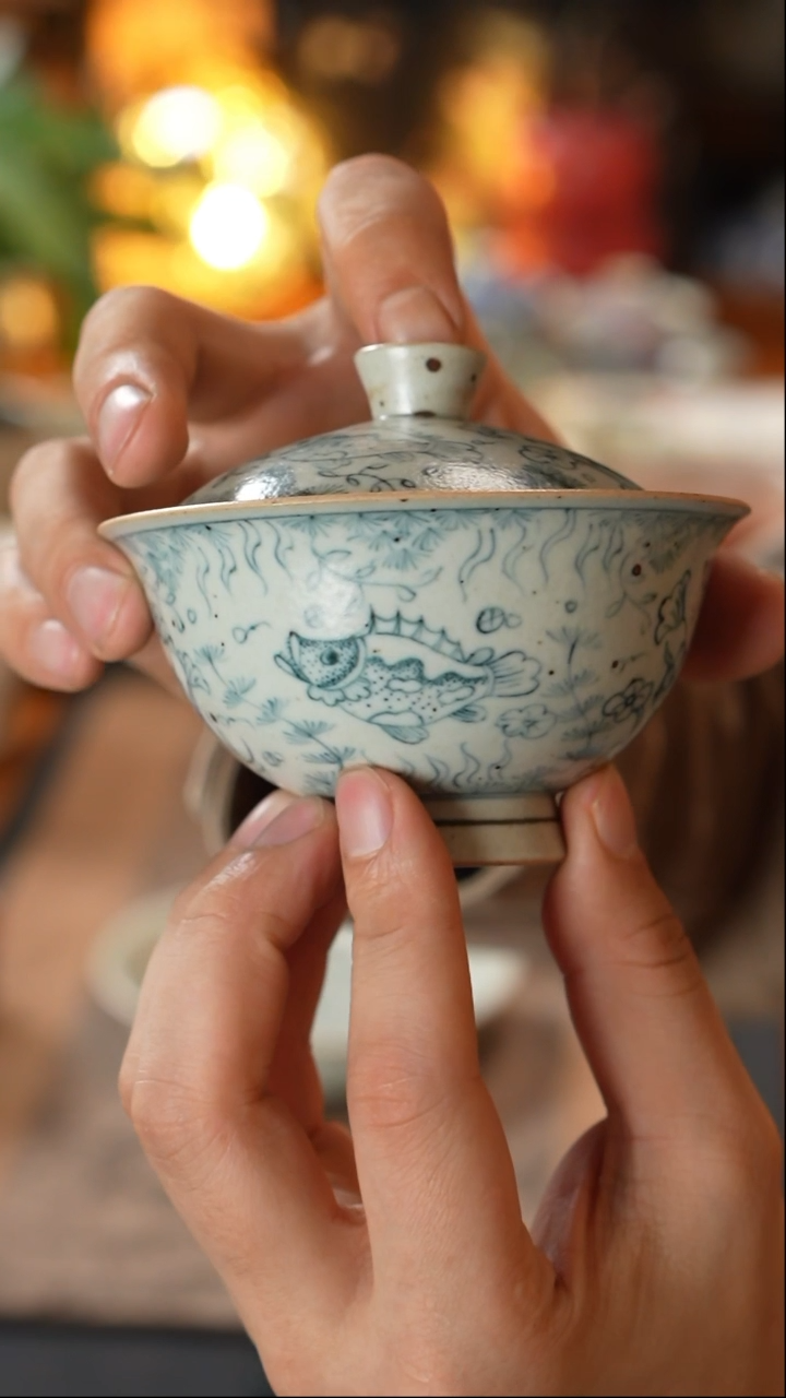 【闪购商品】寒芦窑手工手绘鱼藻盖碗120cc