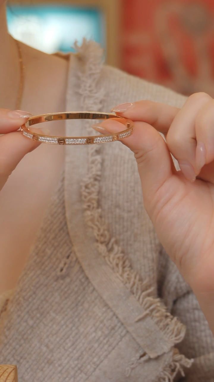 【闪购商品】钻石手镯18K金镶嵌满天星