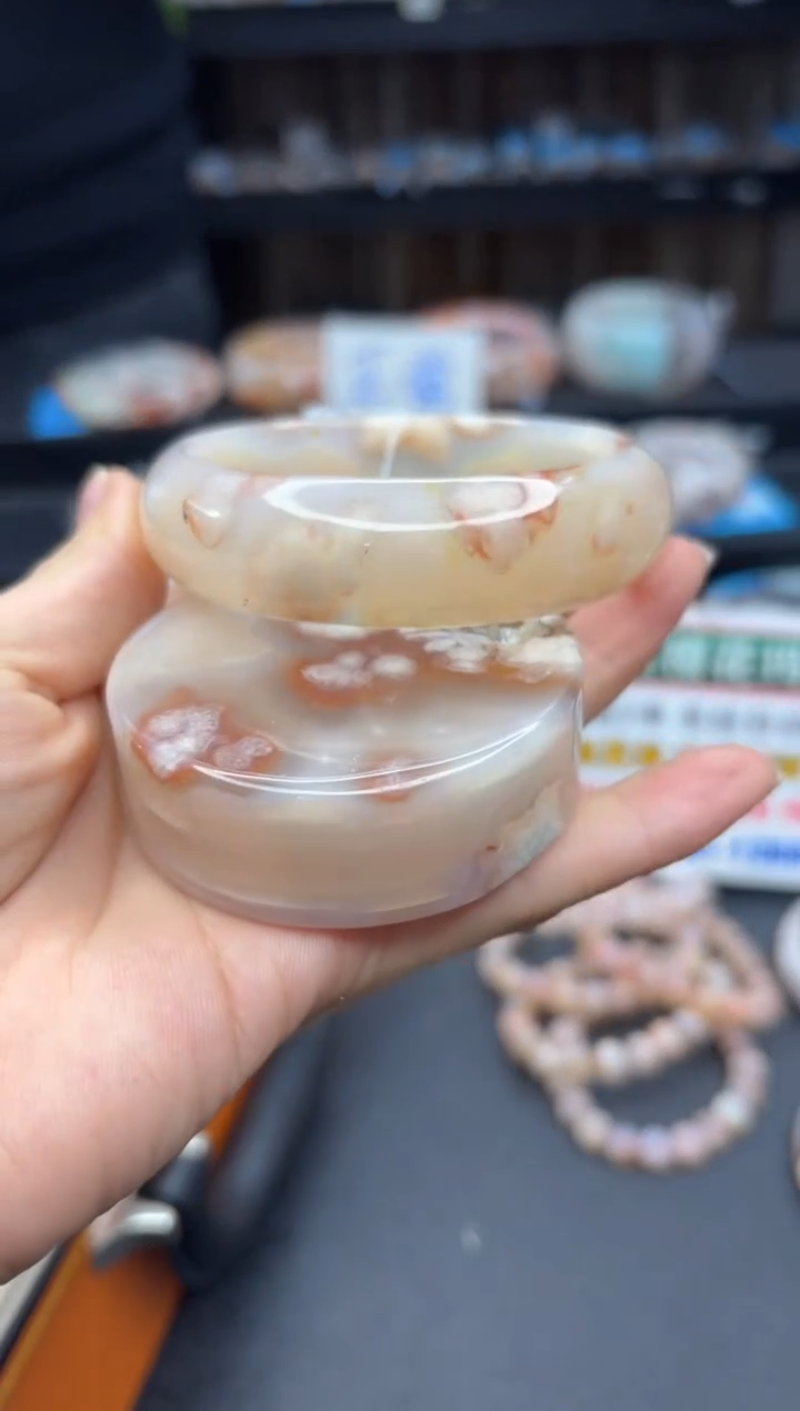 【闪购商品】石英质玉手镯未镶嵌245（62圈赠送镯心）