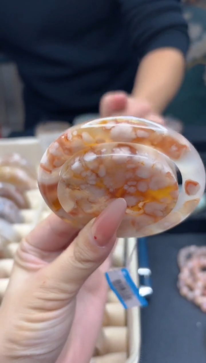 【闪购商品】石英质玉手镯未镶嵌566（57圈赠送镯心）