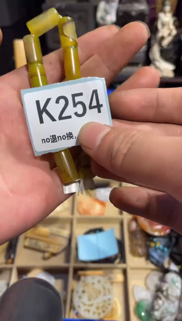 瓷片小*咩表姐直播所见所得