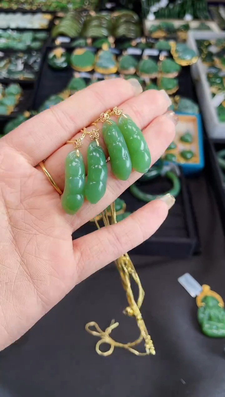 【闪购商品】和田玉吊坠18K金镶嵌多样性发一Z