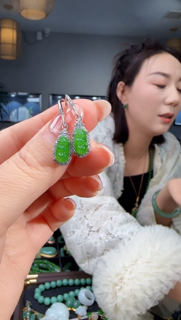 银S925镶嵌和田玉耳饰1