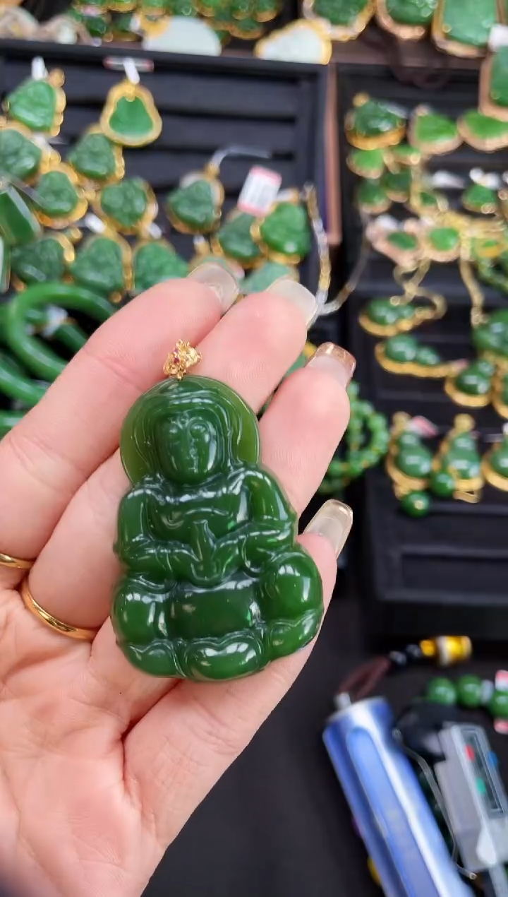 【闪购商品】和田玉吊坠18K金镶嵌多样性发一