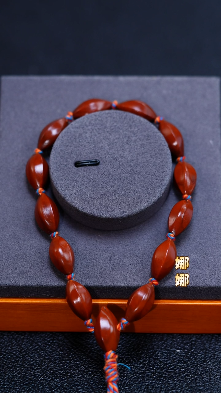 吊坠橄榄核晴*了橄榄核