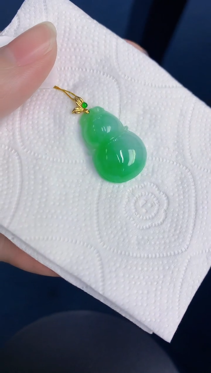 颈饰18K金镶嵌翡翠天然翡翠缅甸A货