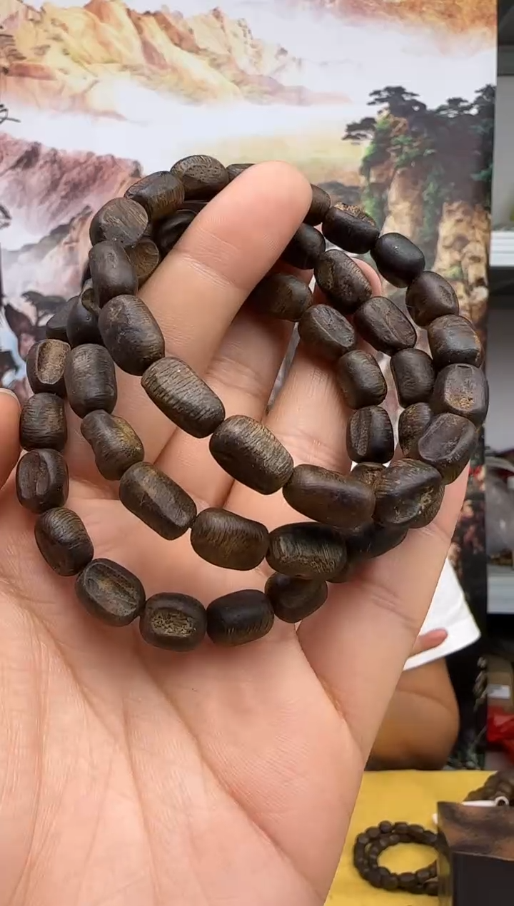 沉香手串沉水奇楠白奇留疤单圈卡9多样性发一条