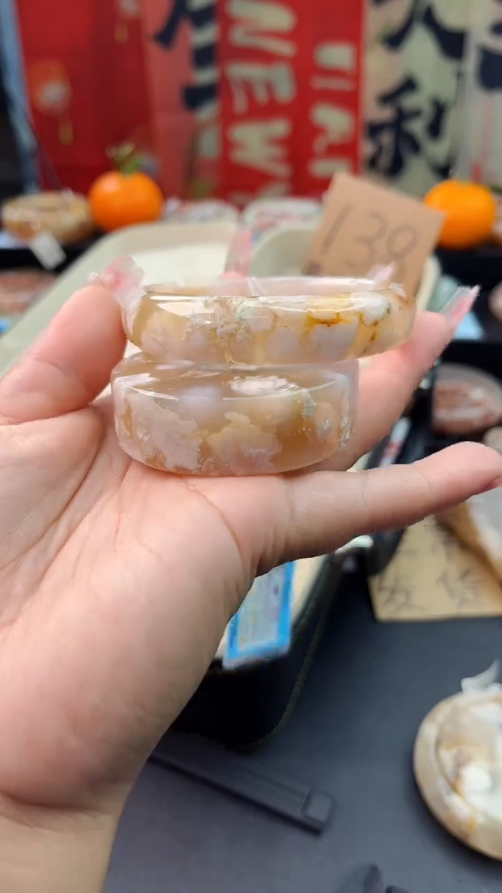 【闪购商品】石英质玉手镯未镶嵌赠送镯心（58圈口）