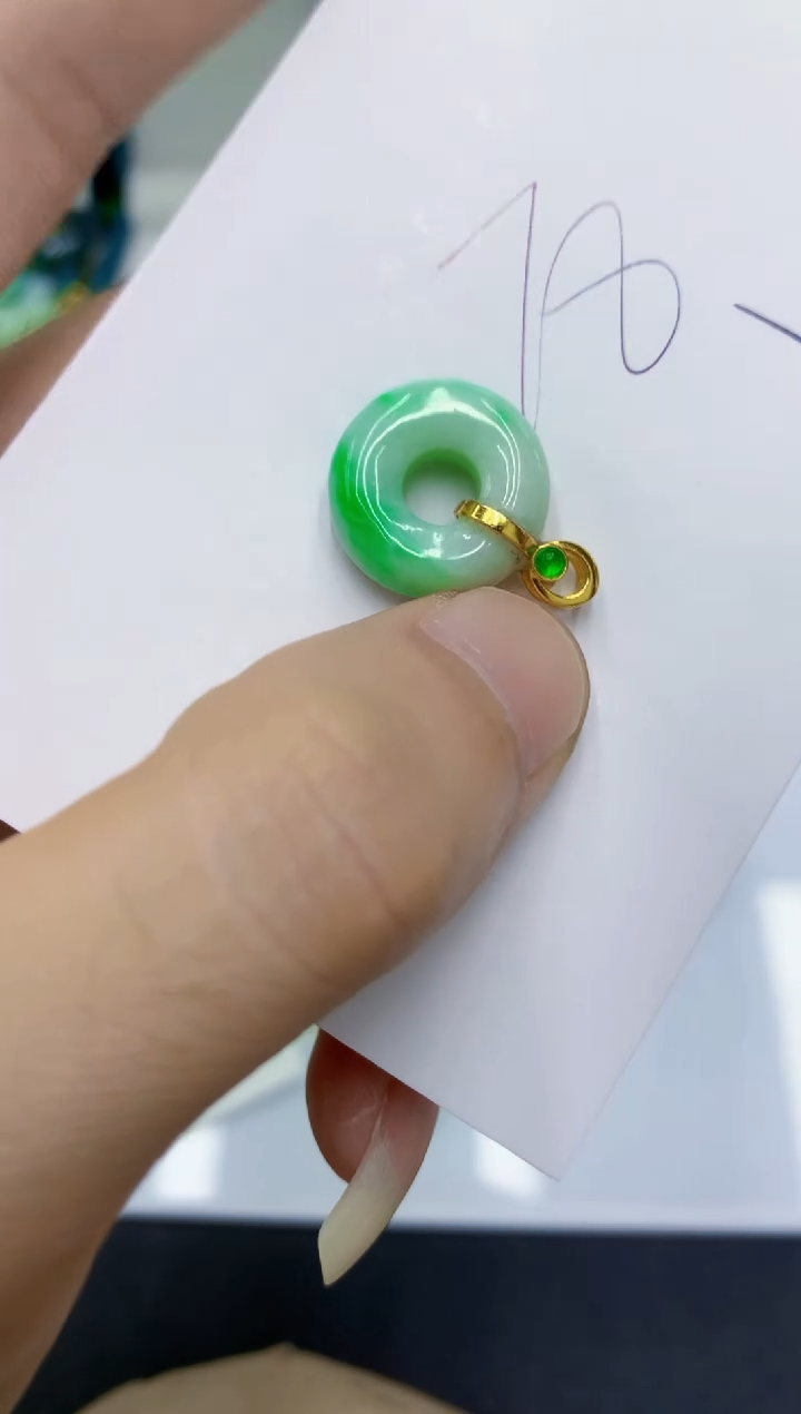 颈饰未镶嵌翡翠翡翠