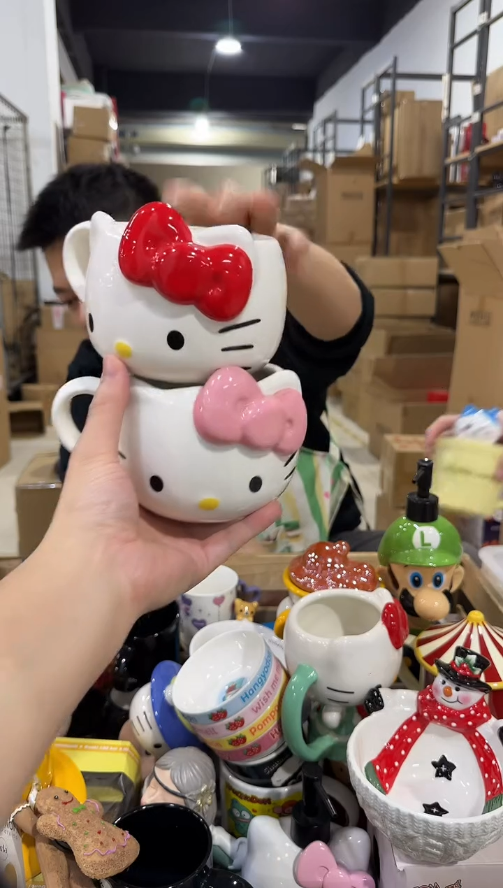 瓷片大号红色加粉色kt头杯2件套