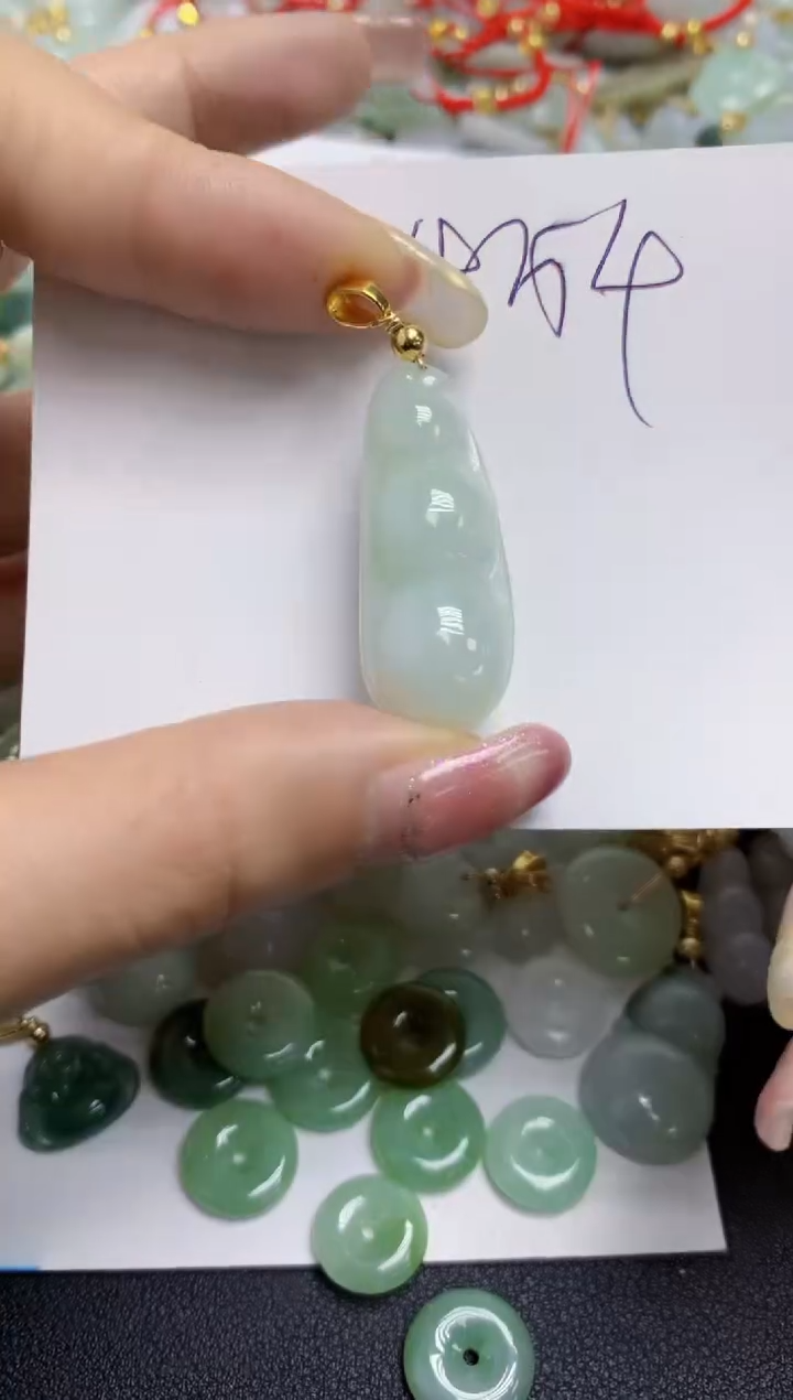 【闪购商品】翡翠颈饰合金天然翡翠A货