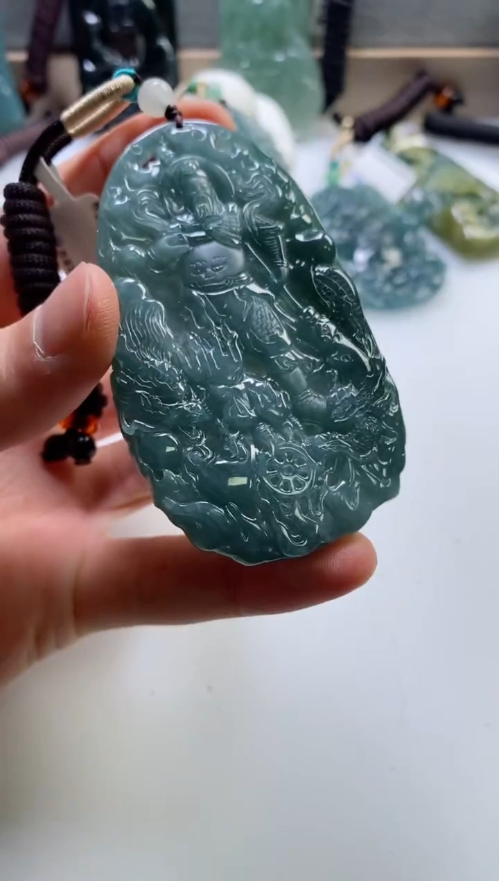 【闪购商品】翡翠挂件未镶嵌         