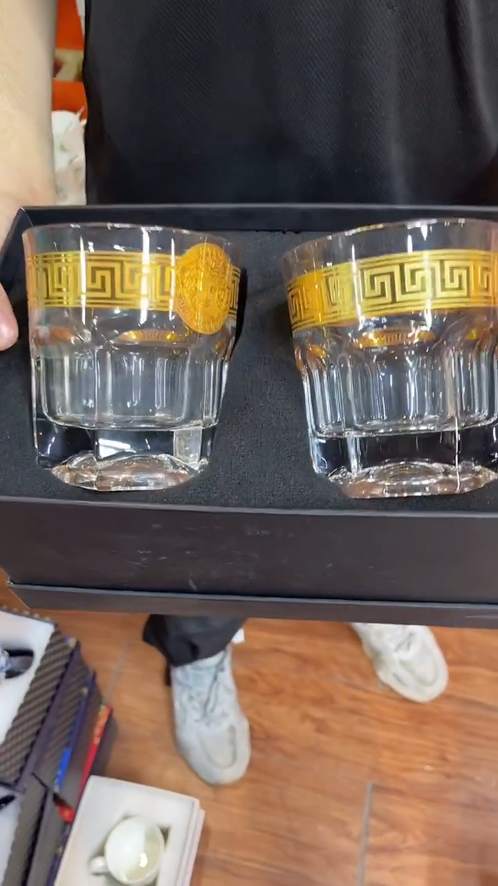 杯鸿辉家品牌瓷器，京东包邮！