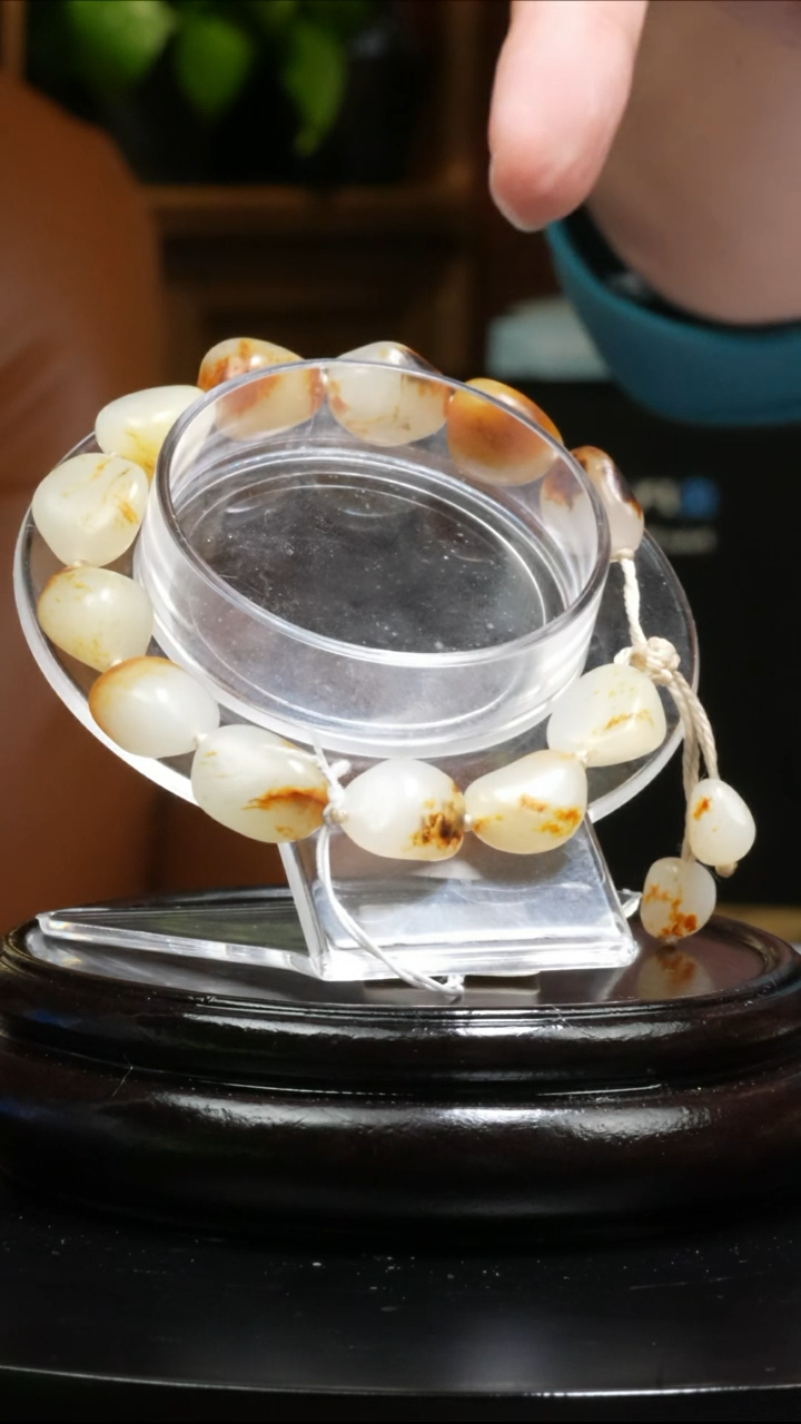 【闪购商品】和田玉手串未镶嵌26.2g和田玉原石