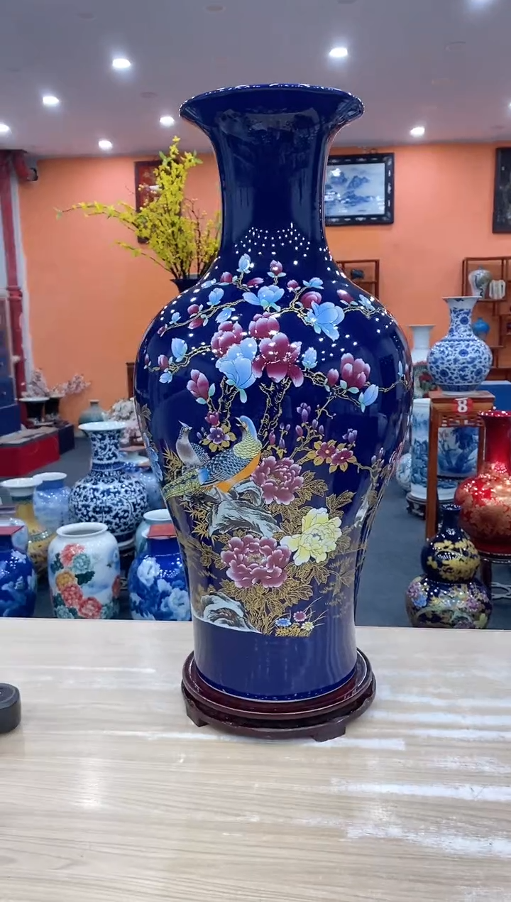 景德镇陶瓷客厅玄关电视柜摆件大号景泰蓝玉兰花鱼尾瓶