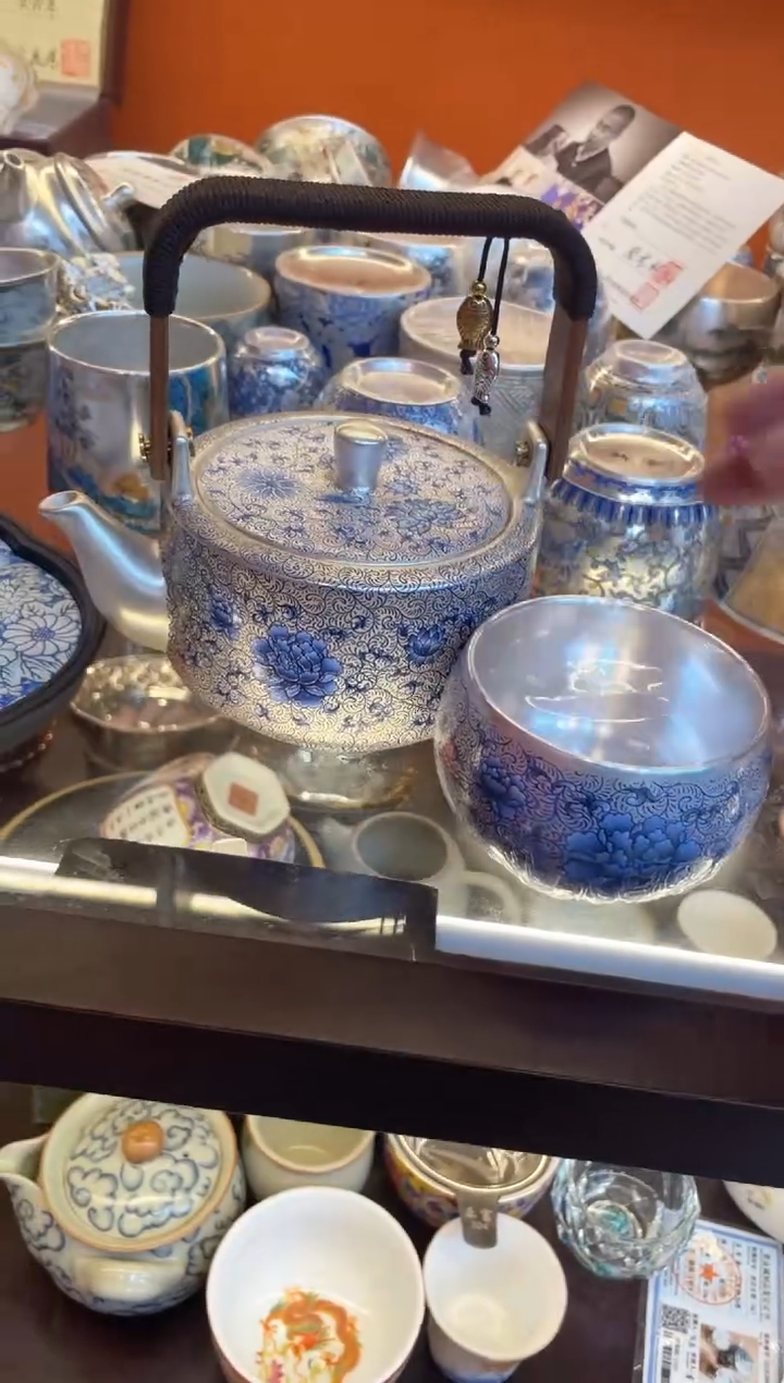 【闪购商品】@@@@@@@@@@@掐丝银提梁壶带杯子