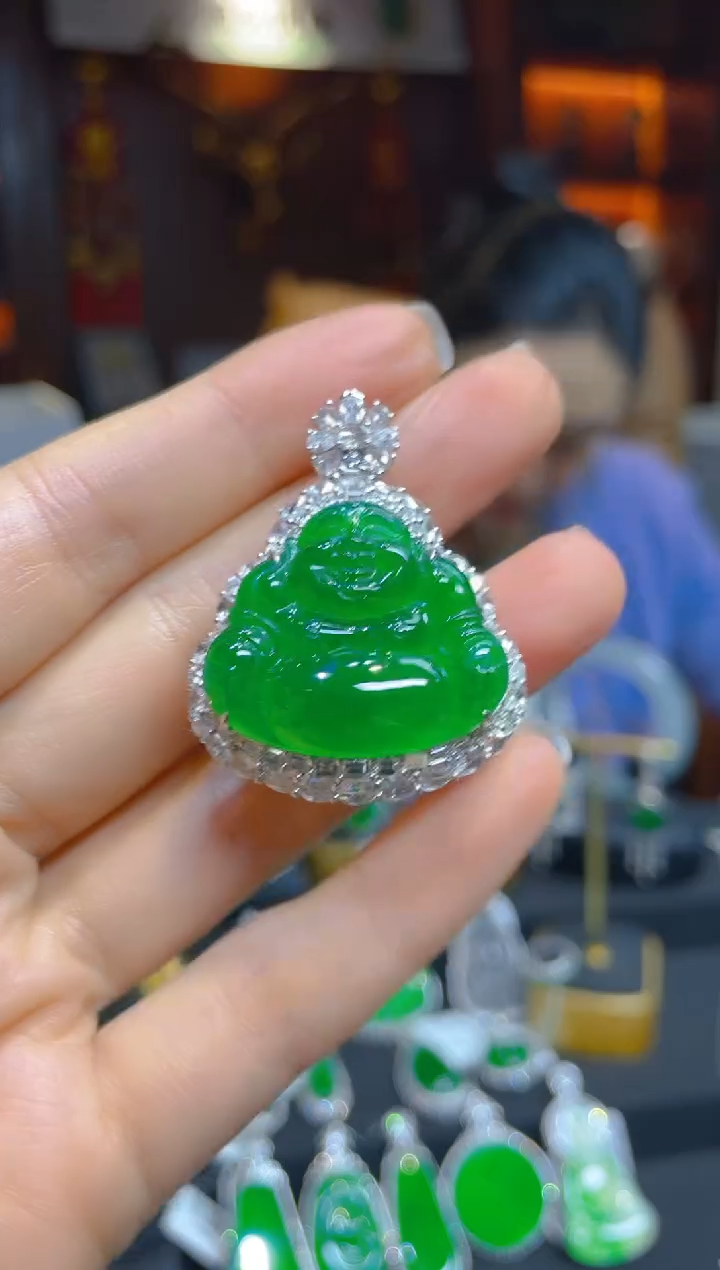 【闪购商品】翡翠颈饰18K金镶嵌115934天然A货翡翠佛公吊坠