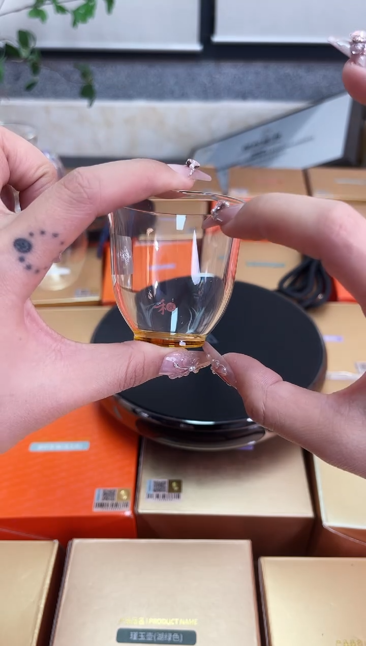 禾器/晶彩韵杯/琥珀
